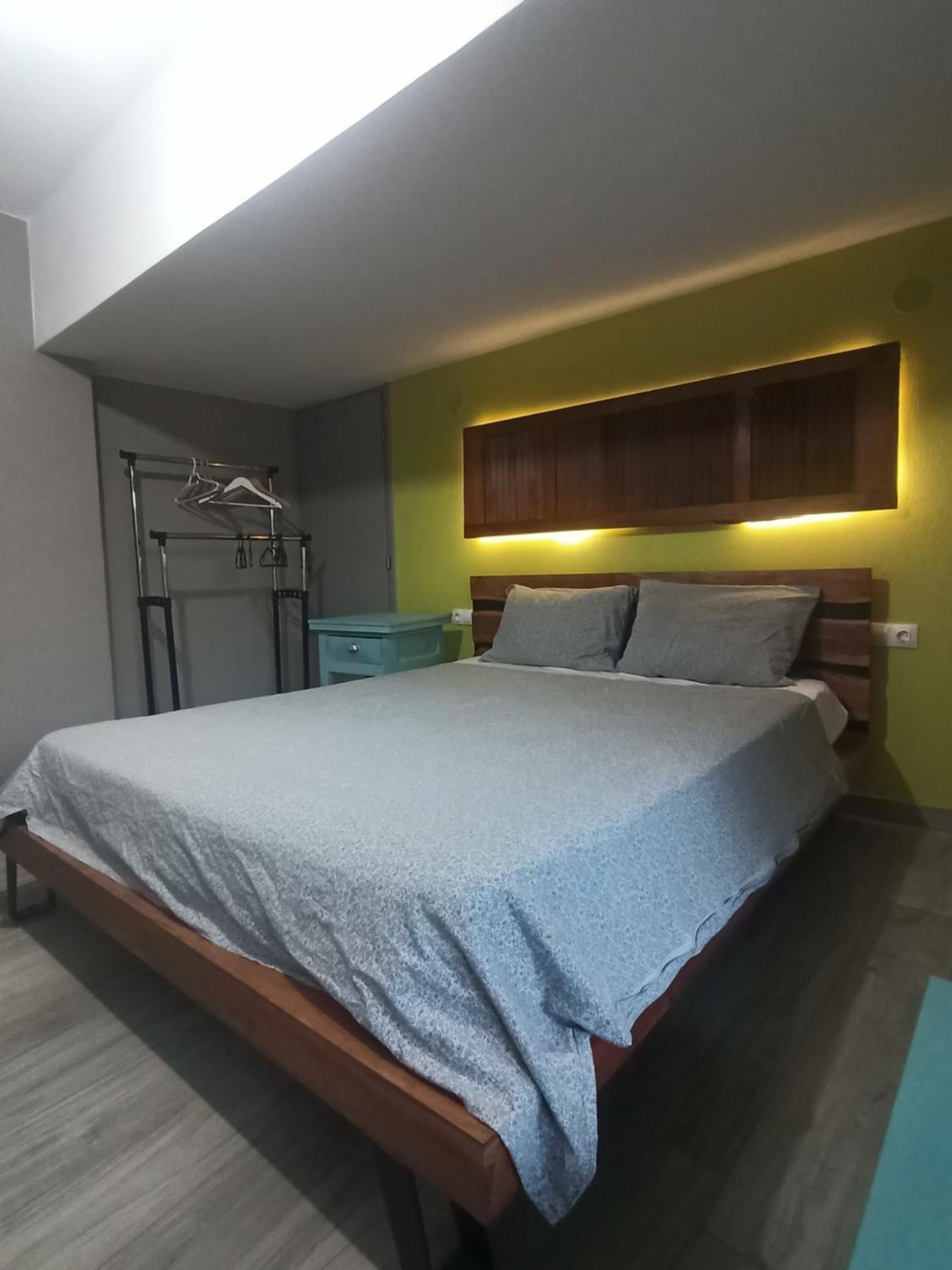 Yannis' Apartment Драма Екстериор снимка
